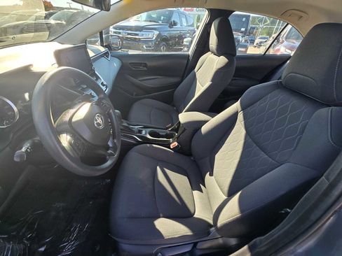 Used 2022 Toyota Corolla LE image 23