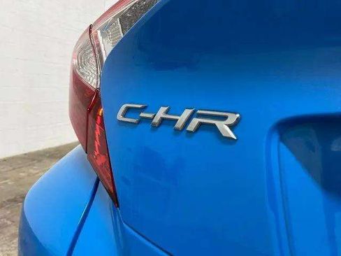 Used 2019 Toyota C-HR XLE FWD image 97
