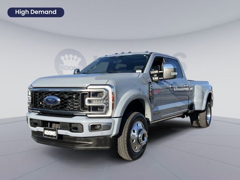 Used 2025 Ford F450 Platinum w/ Platinum Plus Package image 1