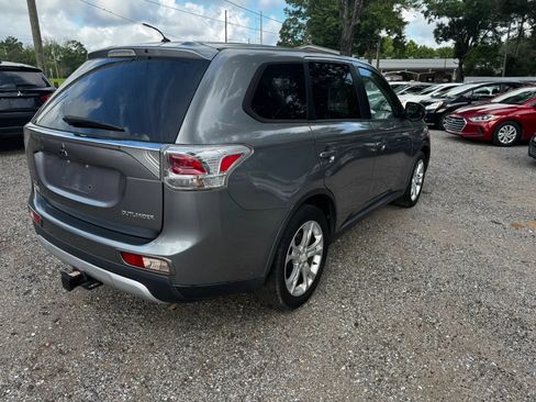Used 2015 Mitsubishi Outlander SE FWD image 7
