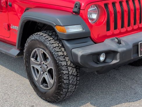 Used 2018 Jeep Wrangler Unlimited Sport S AWD/4WD image 9