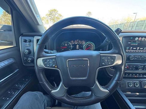 Used 2017 GMC Sierra 1500 Denali AWD/4WD image 22