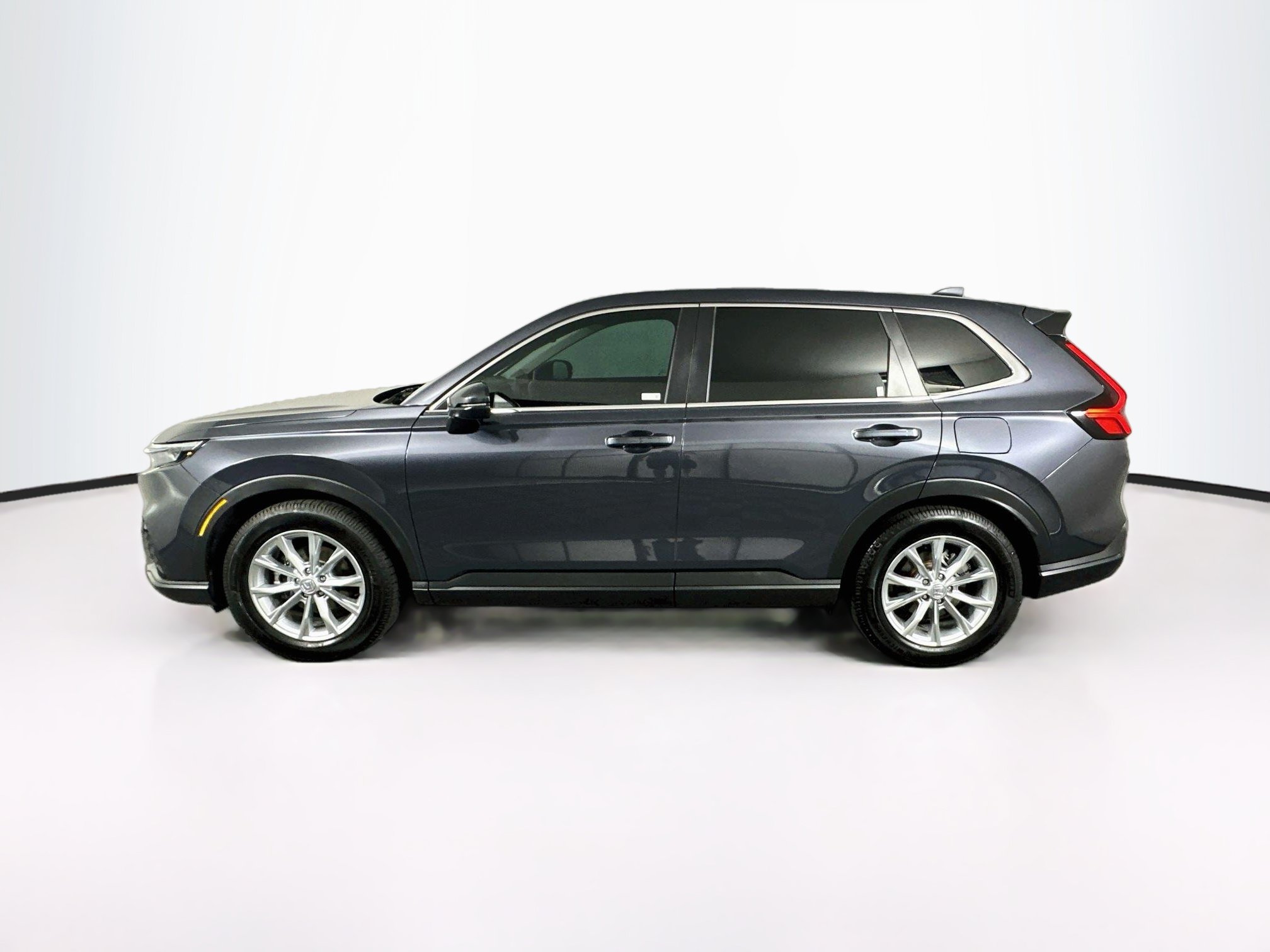 Used 2025 Honda CR-V EX image 4