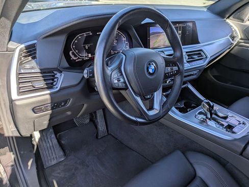 Used 2022 BMW X5 xDrive45e image 9