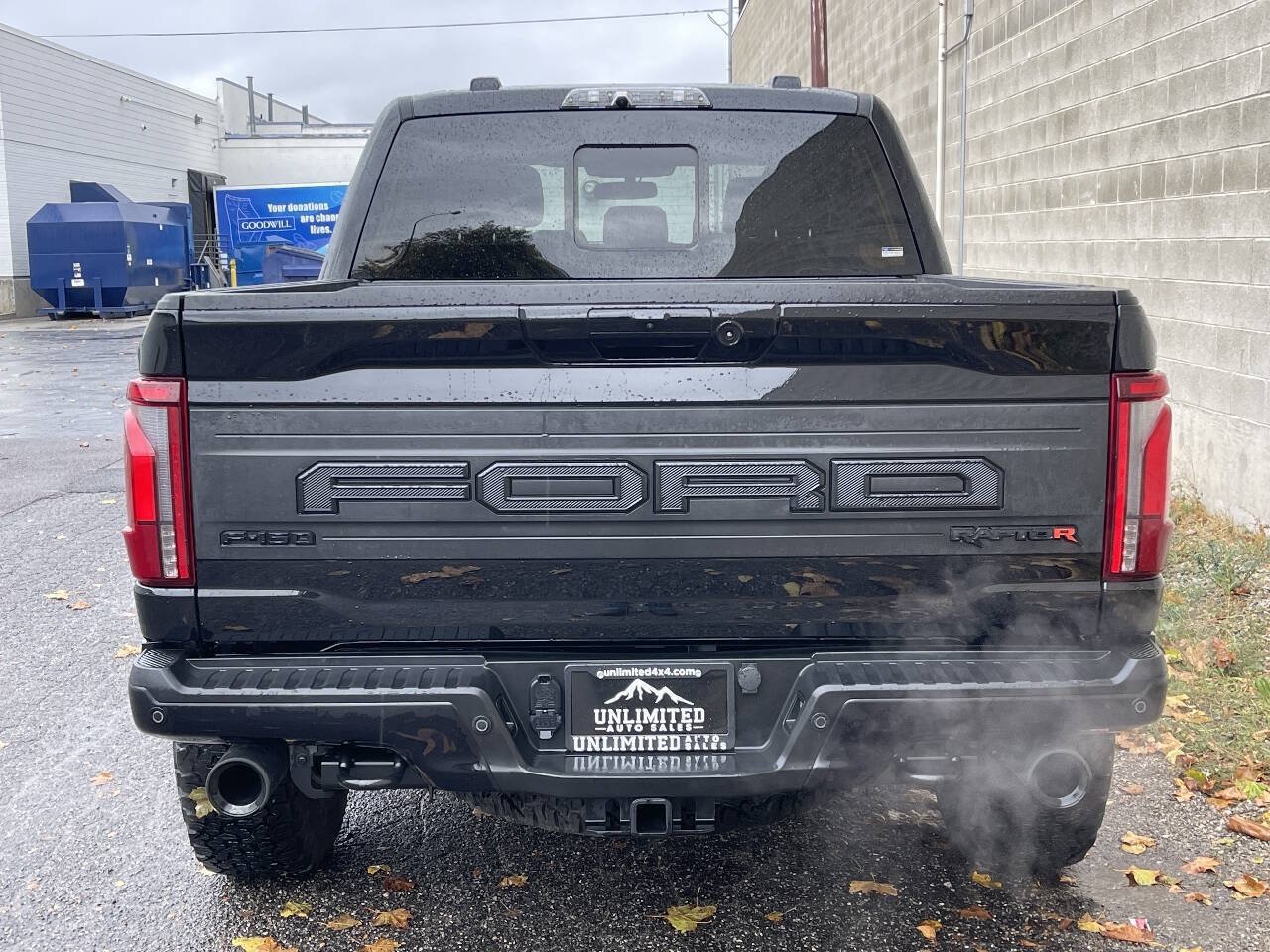 Used 2025 Ford F150 Raptor w/ Equipment Group 803A Raptor R AWD/4WD image 9