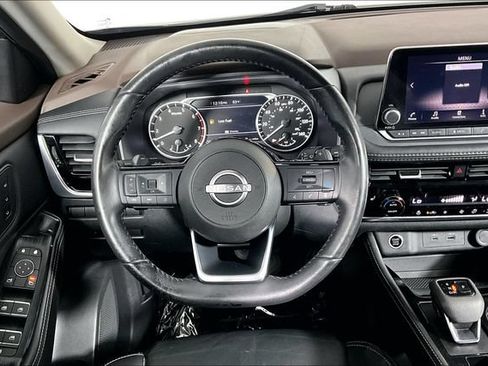 Used 2023 Nissan Rogue SL FWD image 5