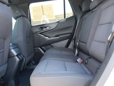 Used 2025 Chevrolet Equinox LT image 13