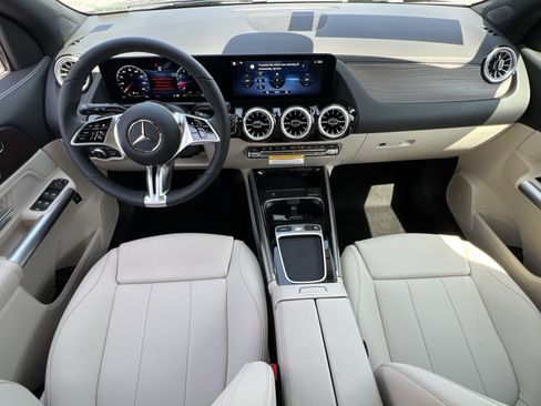 Used 2026 Mercedes-Benz GLA 250 4MATIC image 21