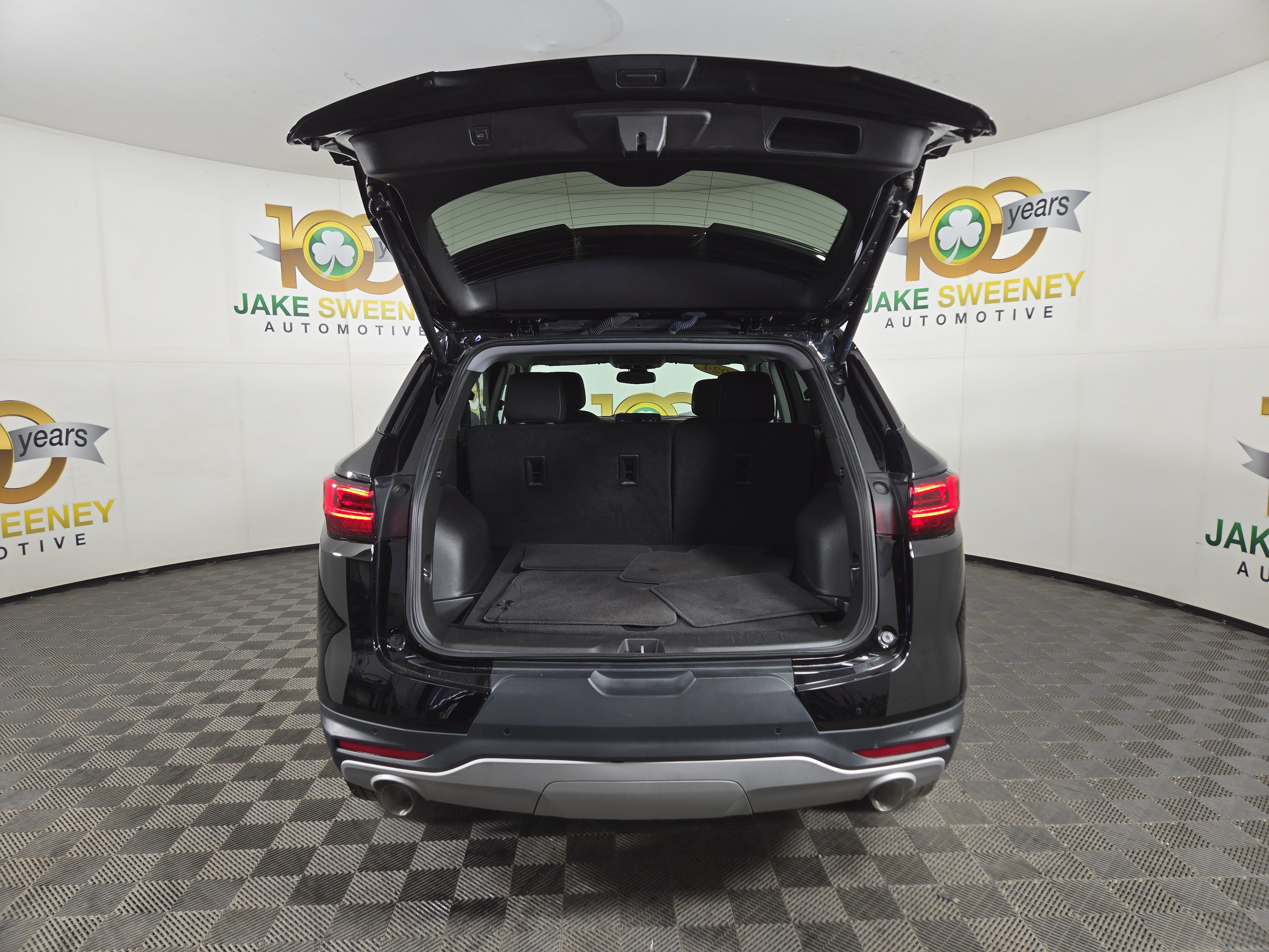 Certified 2024 Chevrolet Blazer LT w/ Convenience Package FWD image 32