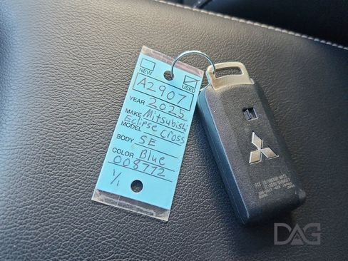 Used 2025 Mitsubishi Eclipse Cross SE image 32