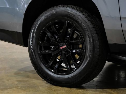 Used 2022 GMC Yukon XL SLT w/ SLT Premium Package image 55