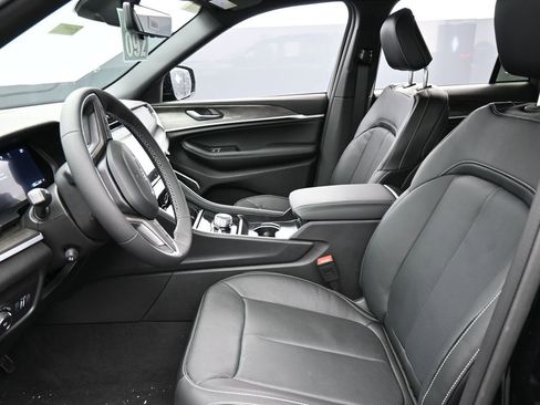 New 2026 Jeep Grand Cherokee Limited image 12