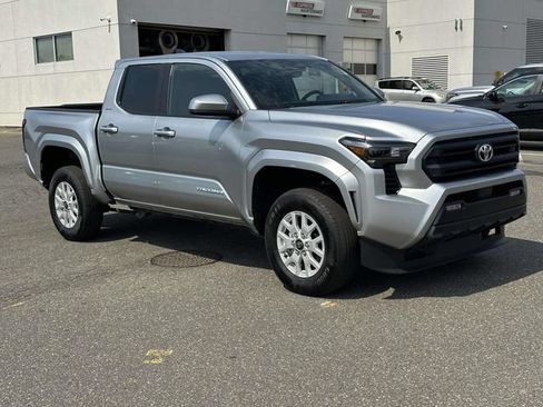 Used 2026 Toyota Tacoma SR5 AWD/4WD image 1