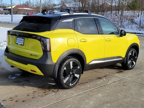 New 2025 Nissan Kicks SR w/ SR Premium Package image 3