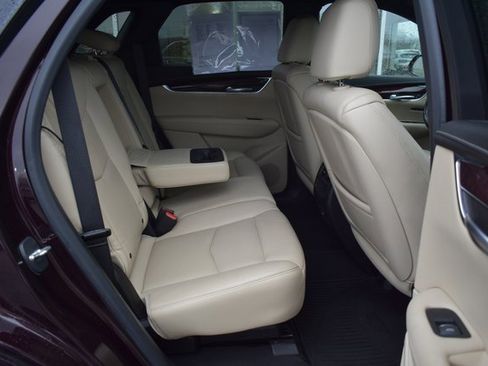 Used 2018 Cadillac XT5 Luxury w/ LPO, Wheel Lock Package image 40