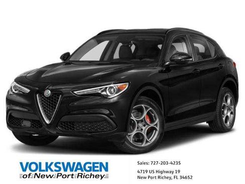Used 2018 Alfa Romeo Stelvio AWD image 1