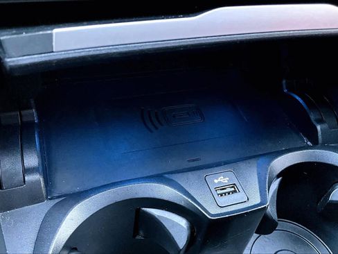 Used 2023 BMW 330i Sedan w/ Driving Assistance Package image 33