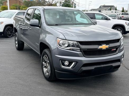 Used 2020 Chevrolet Colorado Z71 image 3