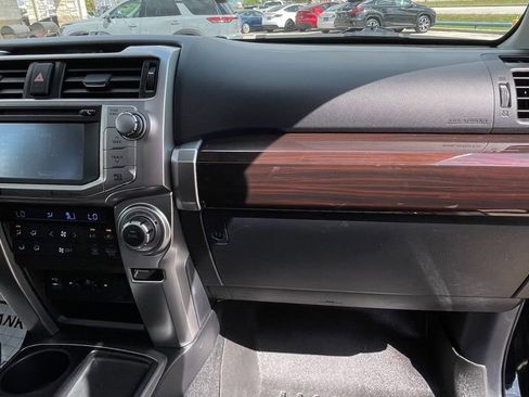Used 2014 Toyota 4Runner Limited image 31