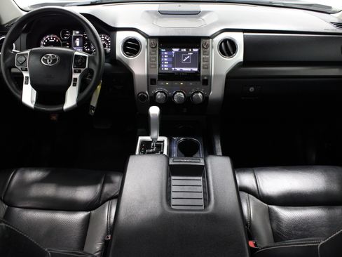 Used 2019 Toyota Tundra SR5 w/ SR5 Upgrade Package AWD/4WD image 30