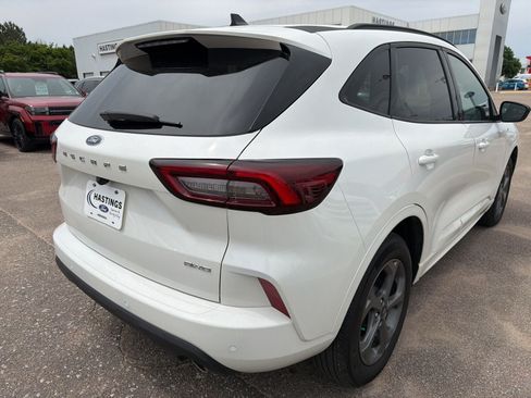 Certified 2023 Ford Escape ST-Line w/ Tech Pack #1 AWD/4WD image 11