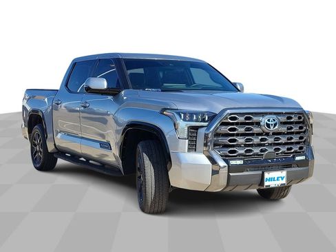 Used 2024 Toyota Tundra Platinum image 2