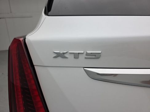 Used 2024 Cadillac XT5 Premium Luxury AWD/4WD image 63