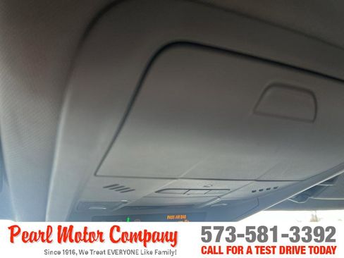 Certified 2020 Chevrolet Equinox LT image 12