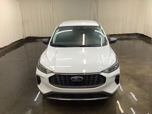 Used 2025 Ford Escape Active FWD image 2
