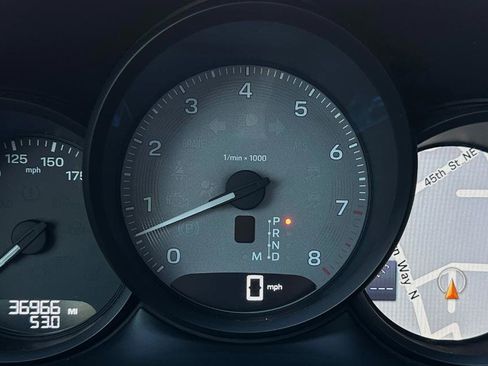 Used 2022 Porsche Macan S w/ Premium Package Plus image 25