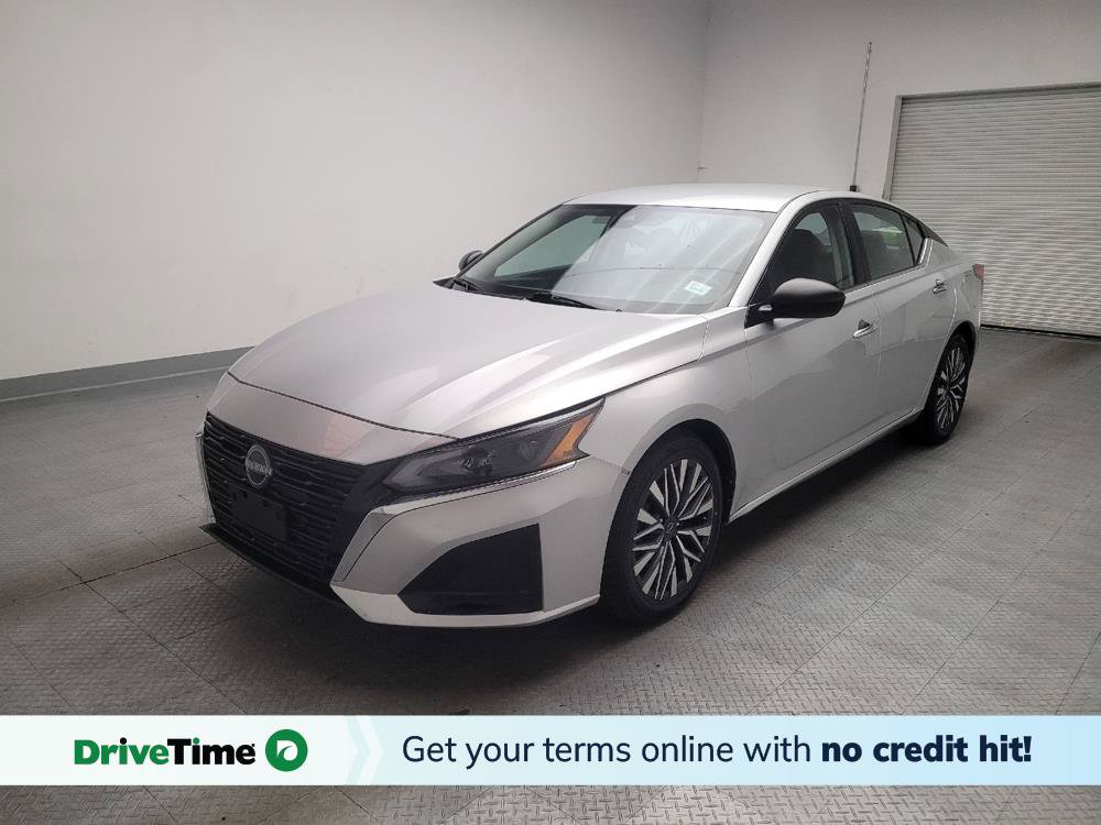 Used 2024 Nissan Altima 2.5 SV FWD image 1