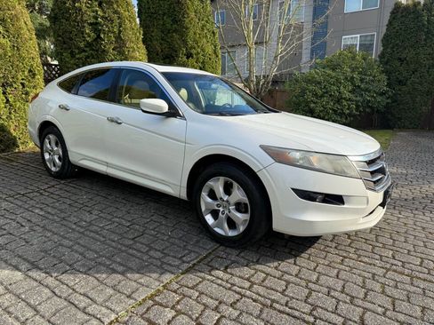 Used 2011 Honda Crosstour EX-L image 3
