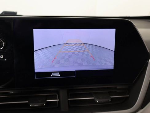 Used 2024 Chevrolet Trax LS w/ Driver Confidence Package image 6