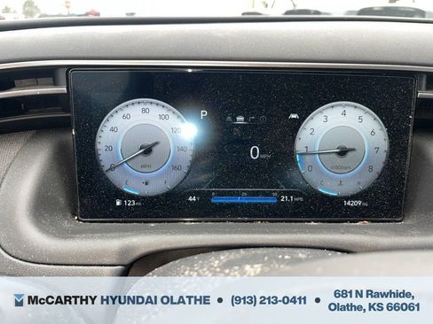 Used 2024 Hyundai Santa Cruz Limited image 4