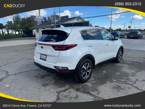 Used 2021 Kia Sportage LX image 4