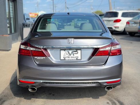 Used 2017 Honda Accord EX-L image 3