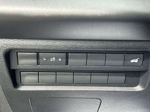 Used 2023 Mitsubishi Outlander SE AWD/4WD image 19