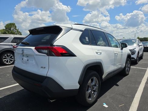 Used 2023 Toyota RAV4 XLE w/ Convenience Package FWD image 16