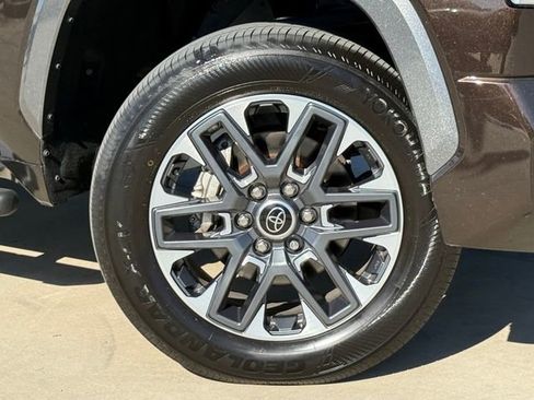 Used 2022 Toyota Tundra Limited image 2