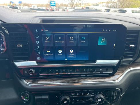 Used 2025 Chevrolet Silverado 1500 LT Trail Boss w/ Convenience Package II image 38