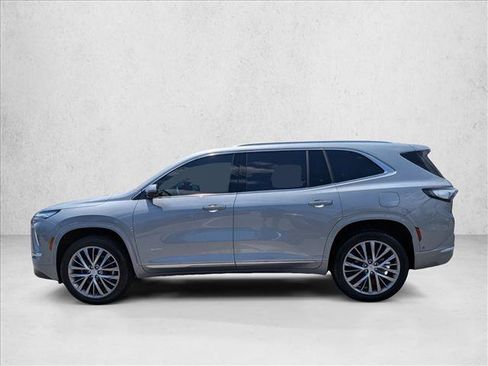 Used 2026 Buick Enclave Avenir w/ Super Cruise Package FWD image 9