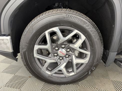 Certified 2024 GMC Sierra 1500 SLT w/ SLT Premium Plus Package AWD/4WD image 13
