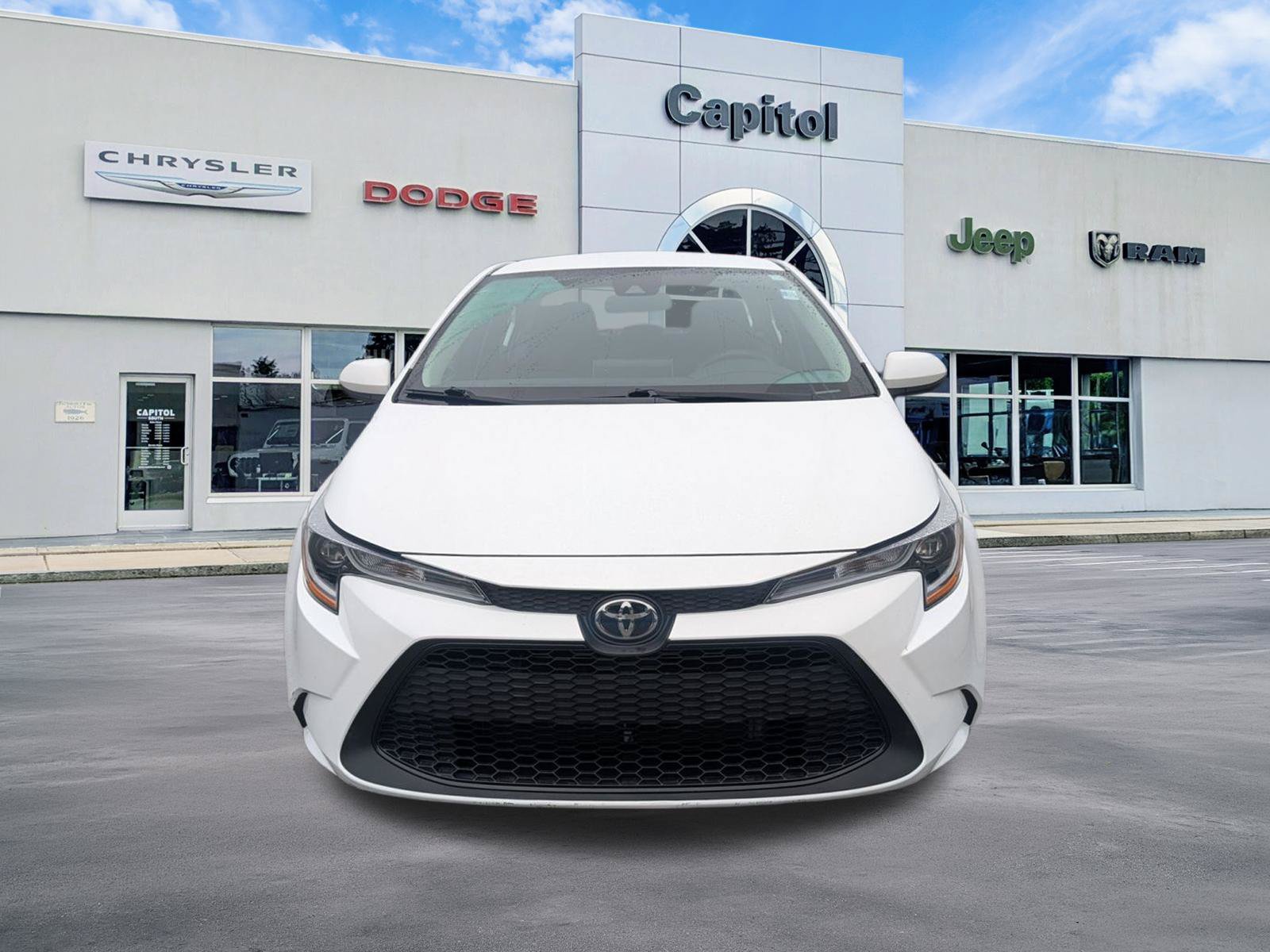 Used 2020 Toyota Corolla LE FWD image 8