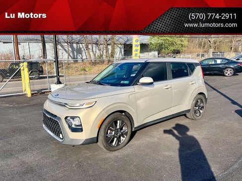 Used 2020 Kia Soul EX FWD image 1