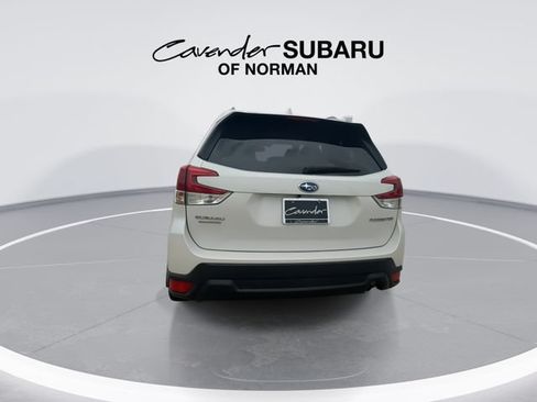 Used 2021 Subaru Forester Premium AWD/4WD image 7