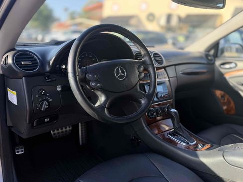 Used 2005 Mercedes-Benz CLK 320 Cabriolet image 20