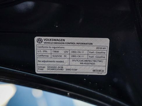 Used 2018 Volkswagen Beetle 2.0T S image 27