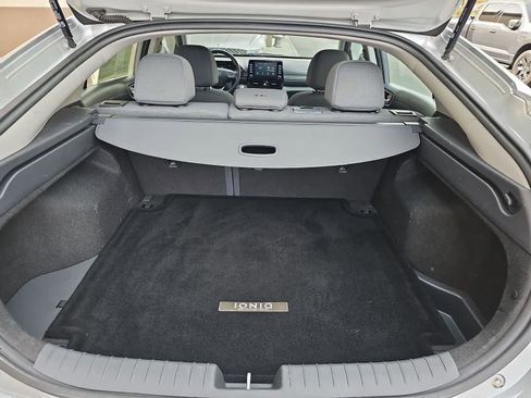 Used 2020 Hyundai Ioniq SEL FWD image 23