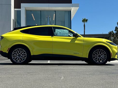 Certified 2025 Ford Mustang Mach-E Premium AWD/4WD image 2