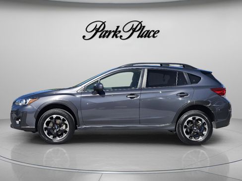 Used 2021 Subaru Crosstrek 2.0i Premium w/ Moonroof Package AWD/4WD image 2